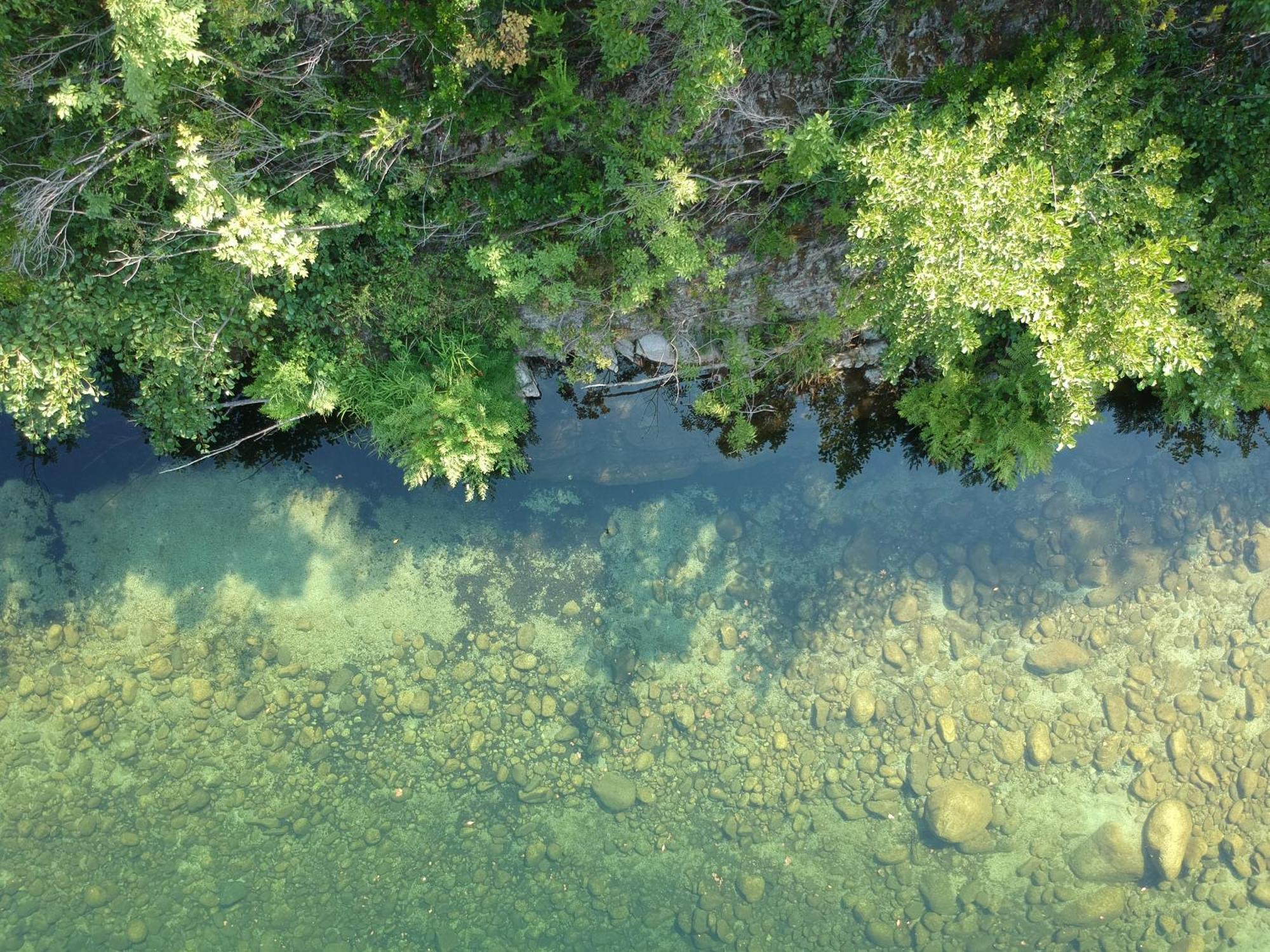 Villa Les Pieds Dans L'Eau Le Pont du Travo Exterior photo